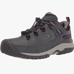Like New! Keen Youth US Size 5 Targhee Low WP 1026295 Magnet/Tillandsia Purple